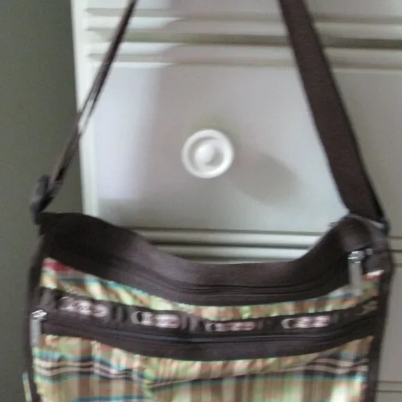 LeSportSac Purse/Shoulder Bag/Tote/Crossbody Bag - Picture 2 of 6